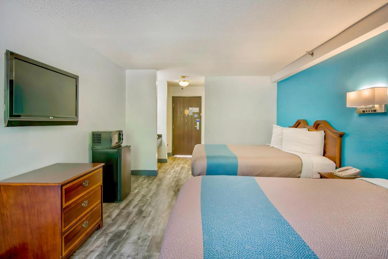 | Motel 6-Grand Rivers, KY