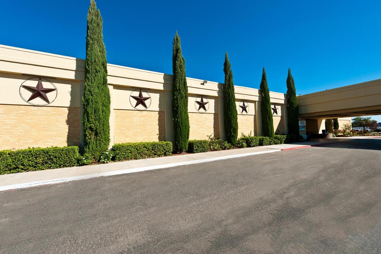 Grand Texan Hotel & Convention Center