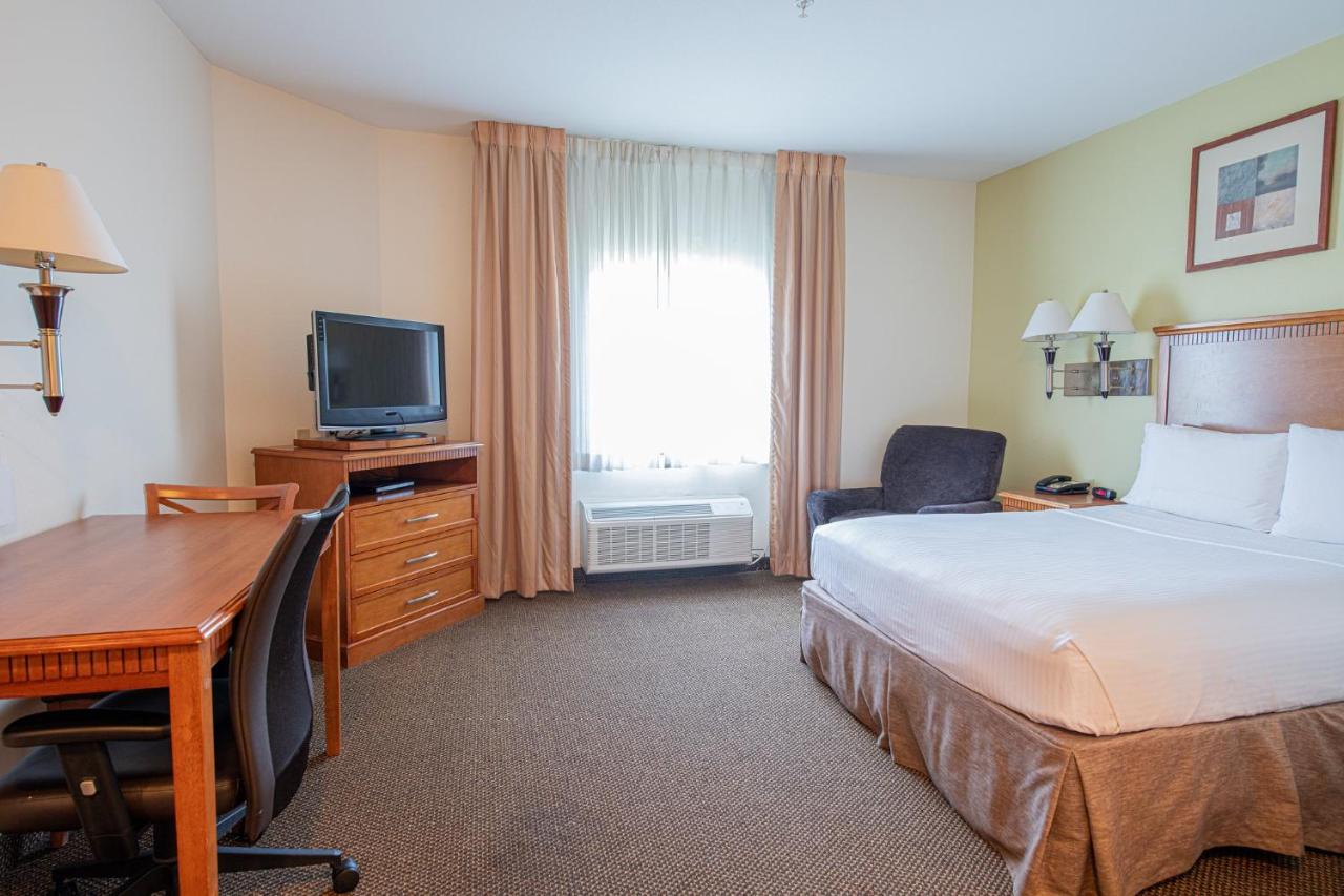 Queen Studio - Non-Smoking at Candlewood Suites New Iberia by IHG