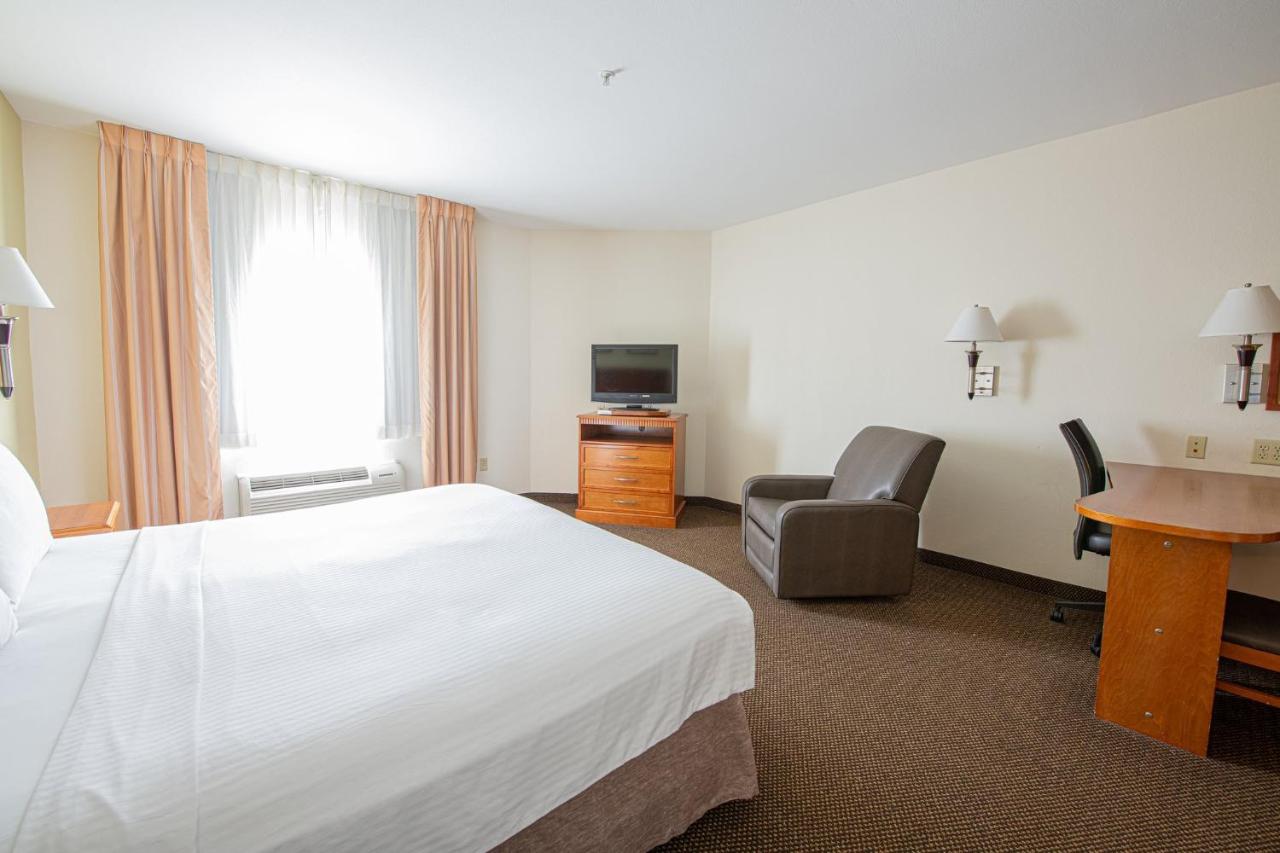 King Studio - Non-Smoking at Candlewood Suites New Iberia by IHG