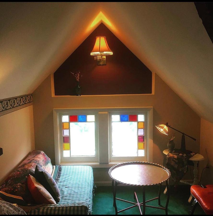 | Innisfree Bed & Breakfast