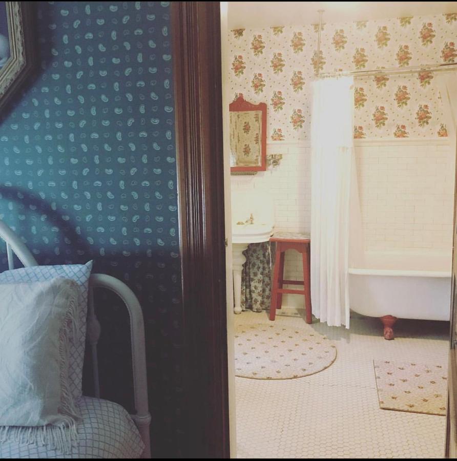 | Innisfree Bed & Breakfast