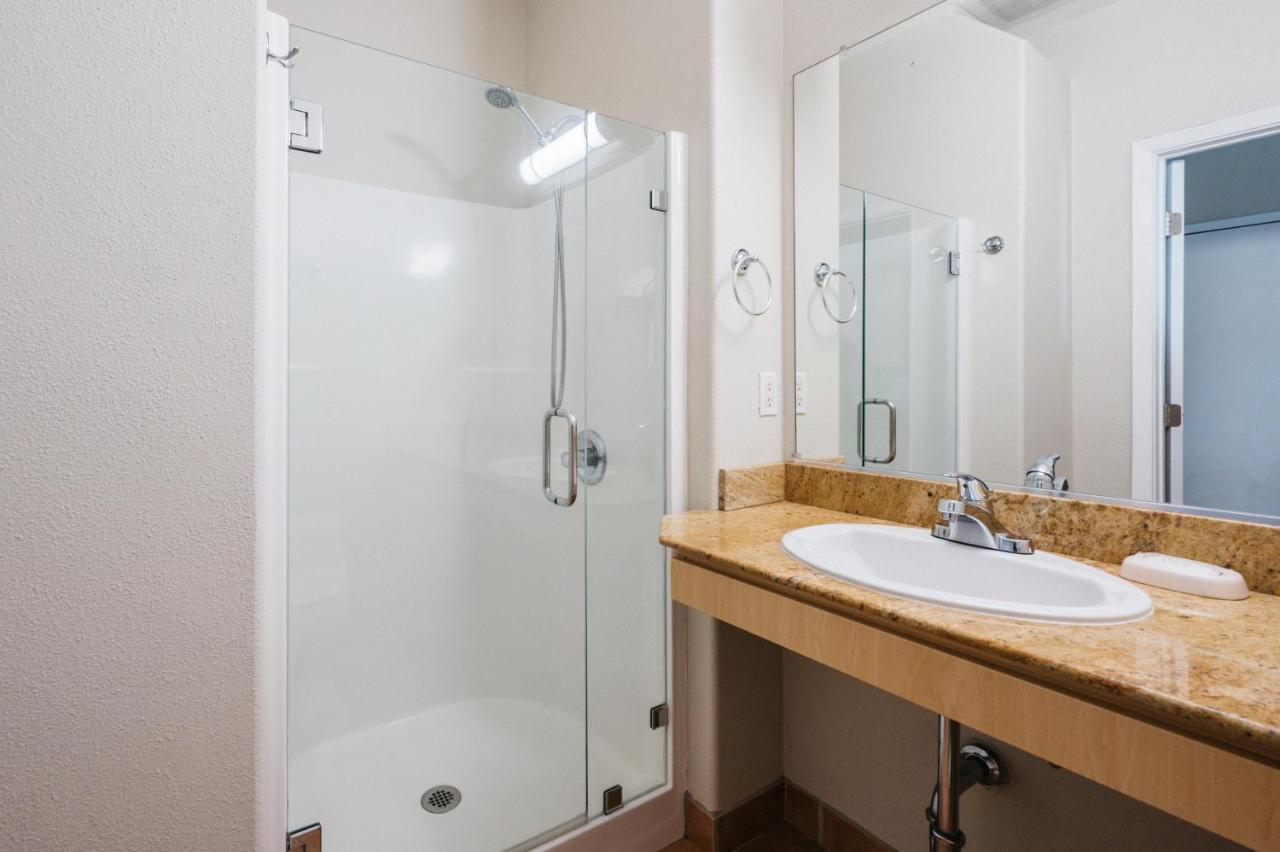 Studio Apartment at Studios Inn