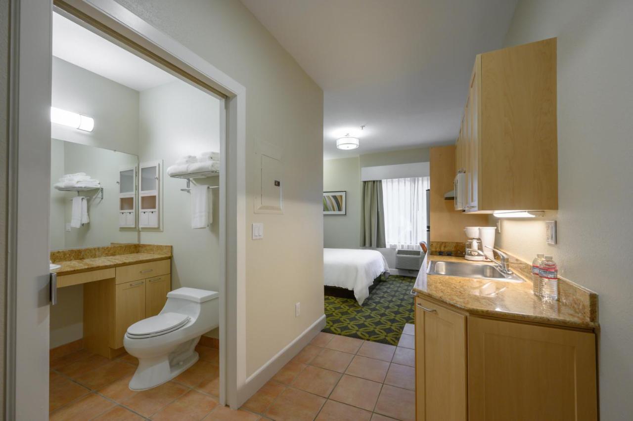 Studio Apartment at Studios Inn