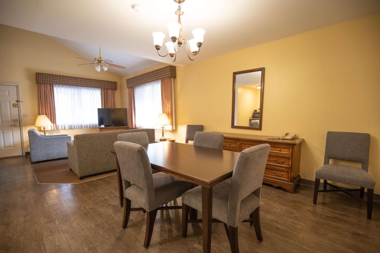 Suite at Best Western of Lake George