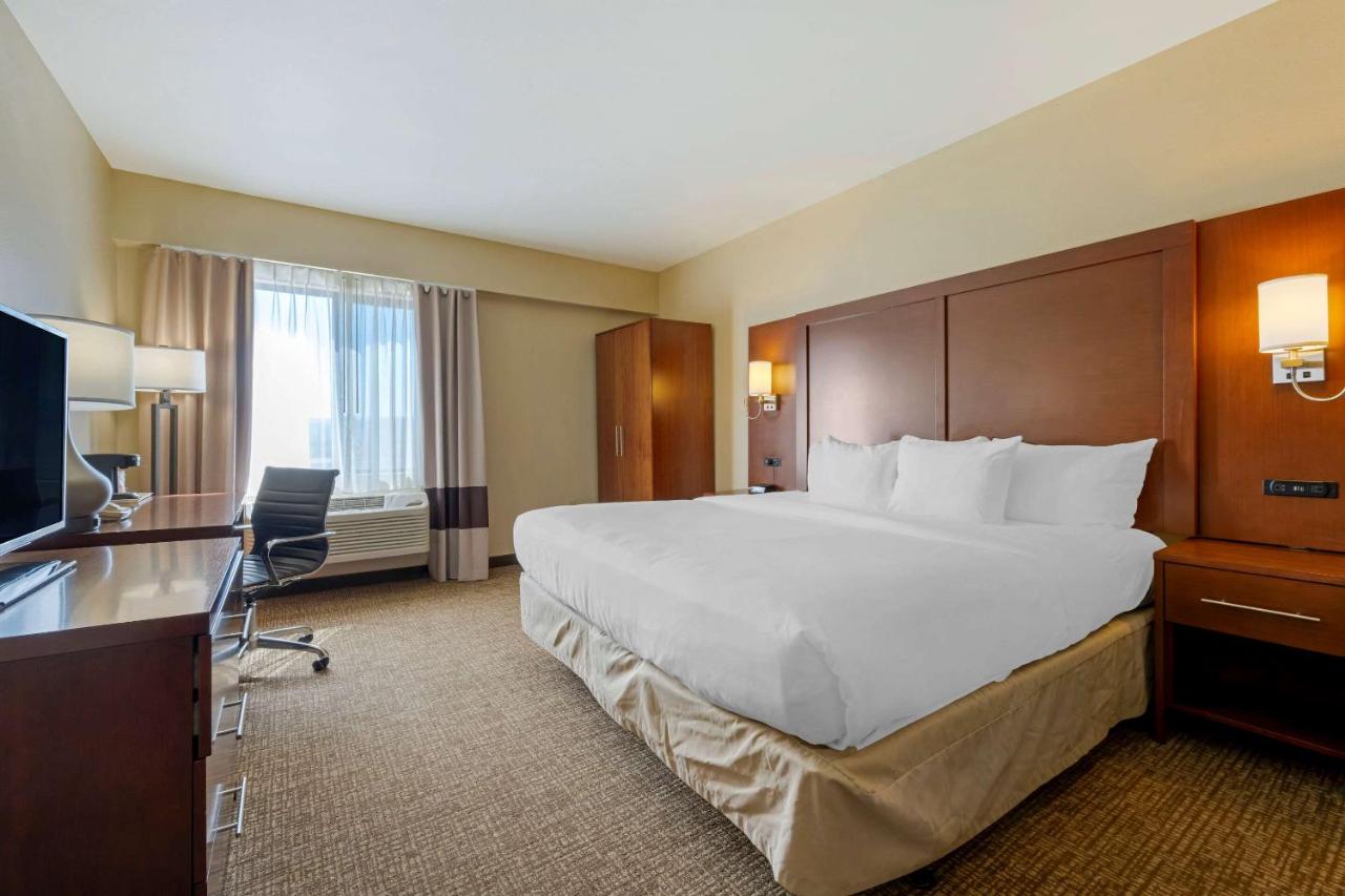 King Room - Accessible/Non-Smoking at Comfort Inn Camp Verde I-17