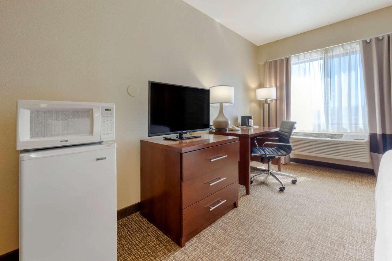 King Room - Accessible/Non-Smoking at Comfort Inn Camp Verde I-17