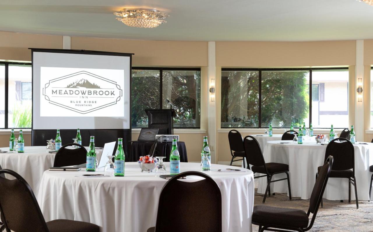 | Meadowbrook Inn
