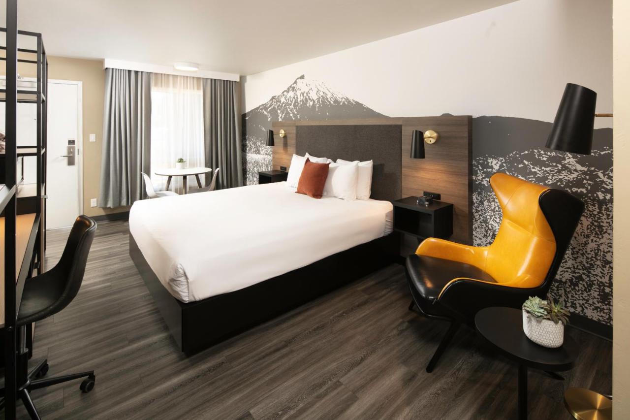 King Room, with California King Bed at Waypoint Hotel