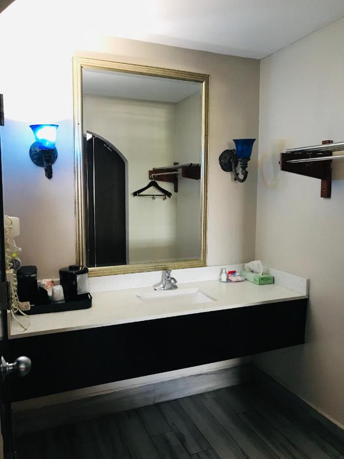  | Summit Inn - Houston Medical Center - NRG Park