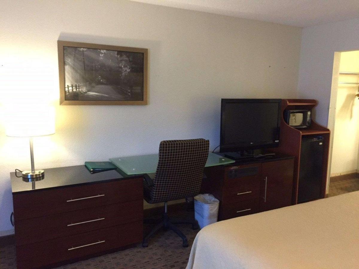 King Room - Non-Smoking at Quality Inn Morganton Southeast