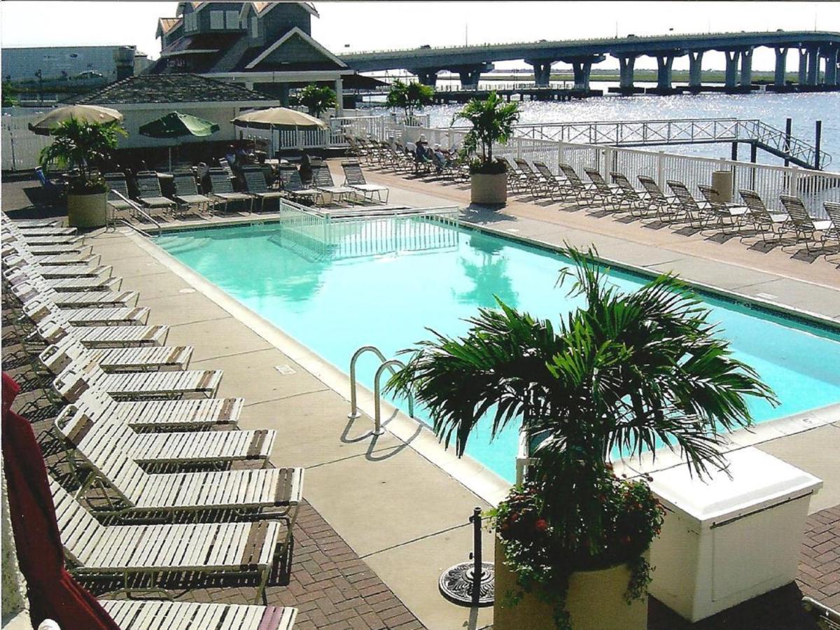 | Pier 4 Hotel