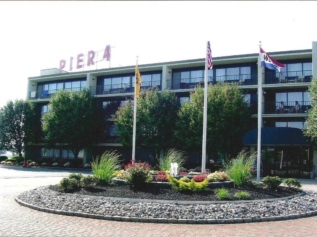| Pier 4 Hotel