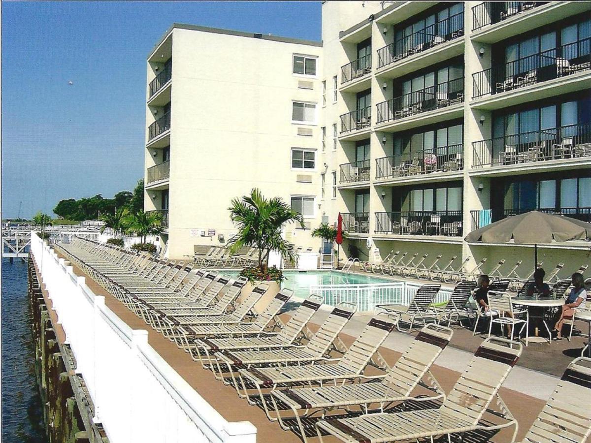 | Pier 4 Hotel