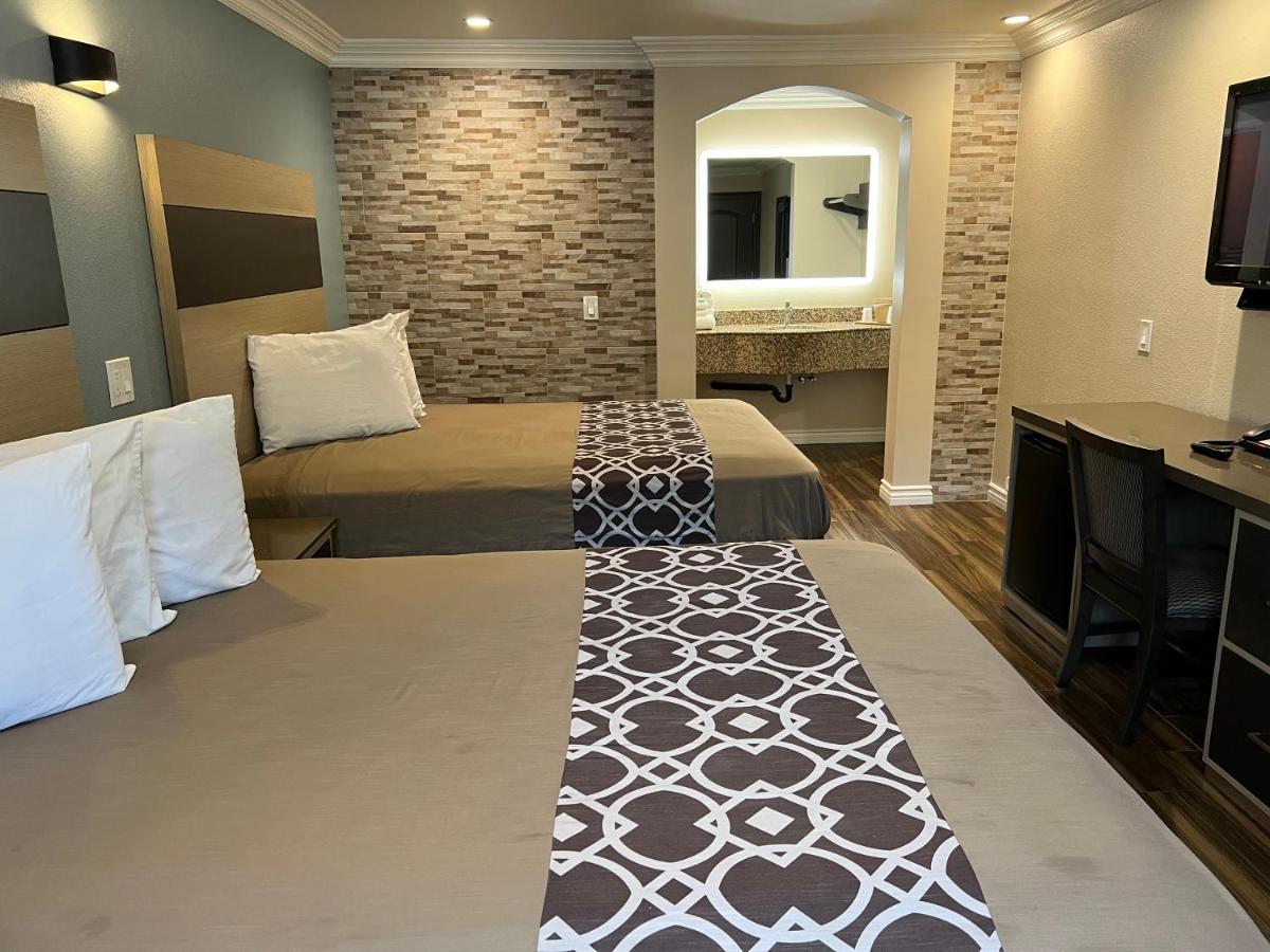 | Walnut Inn & Suites West Covina