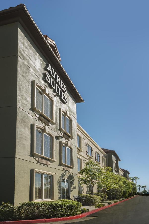 | Ayres Suites Mission Viejo