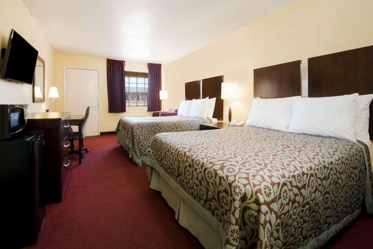 Standard Queen Room with Two Queen Beds - Non Smoking  at Quality Inn Eastland I-20
