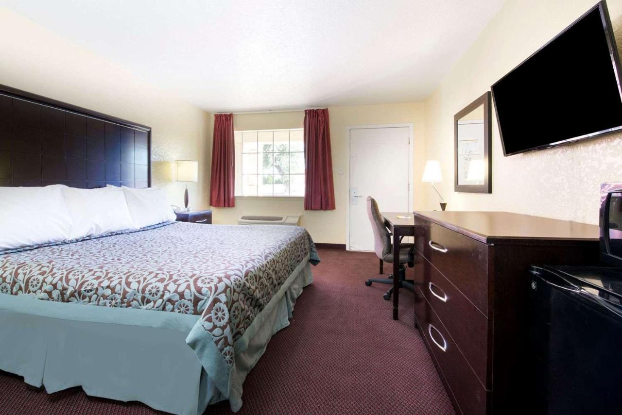 Standard King Room - Non Smoking at Quality Inn Eastland I-20