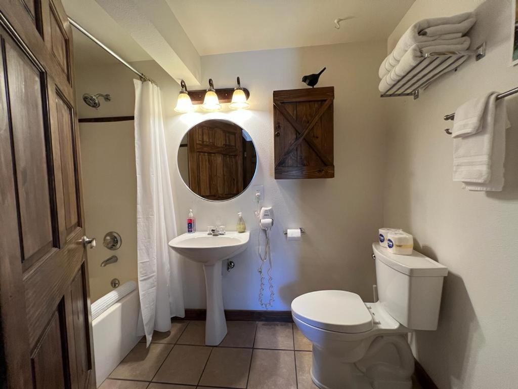 | Green Mountain Falls Lodge