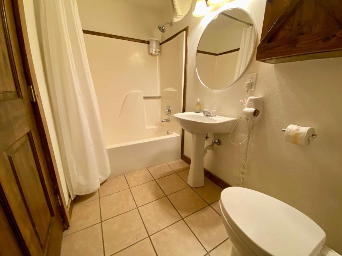 | Green Mountain Falls Lodge