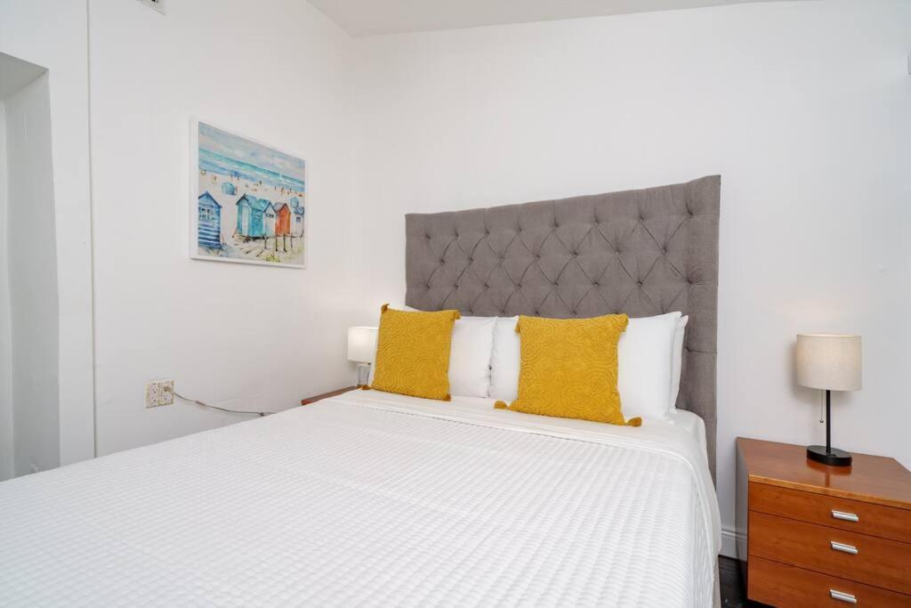 | Villa Riviera
