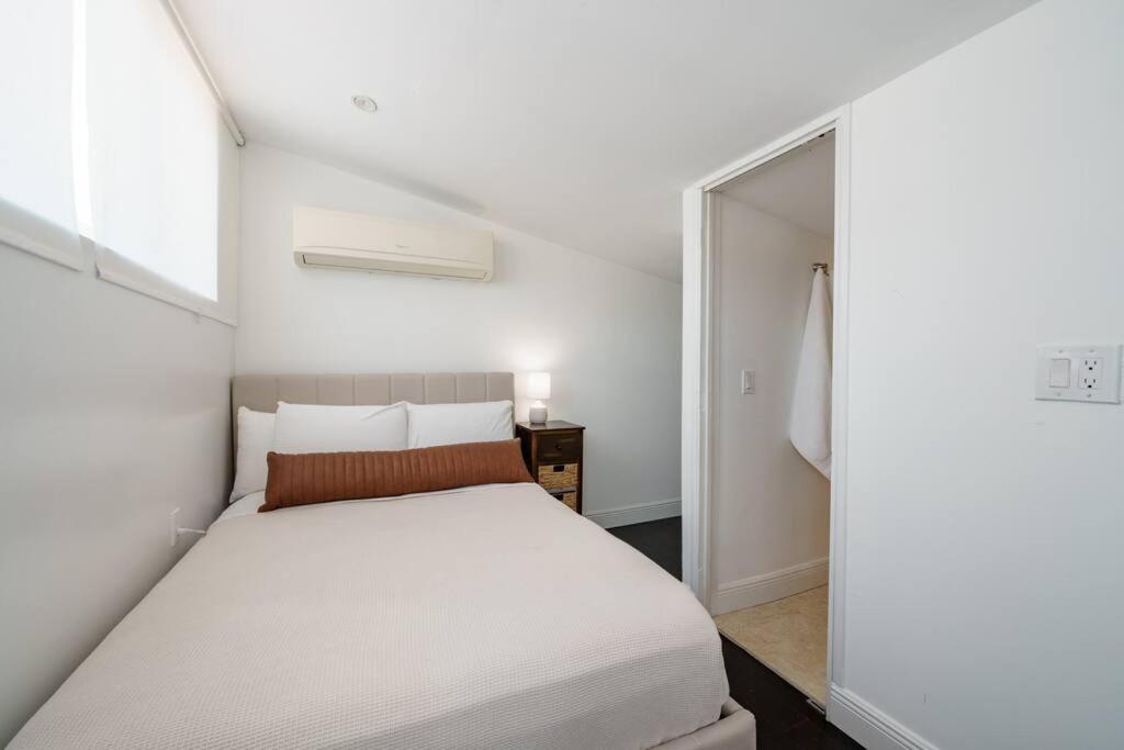 | Villa Riviera