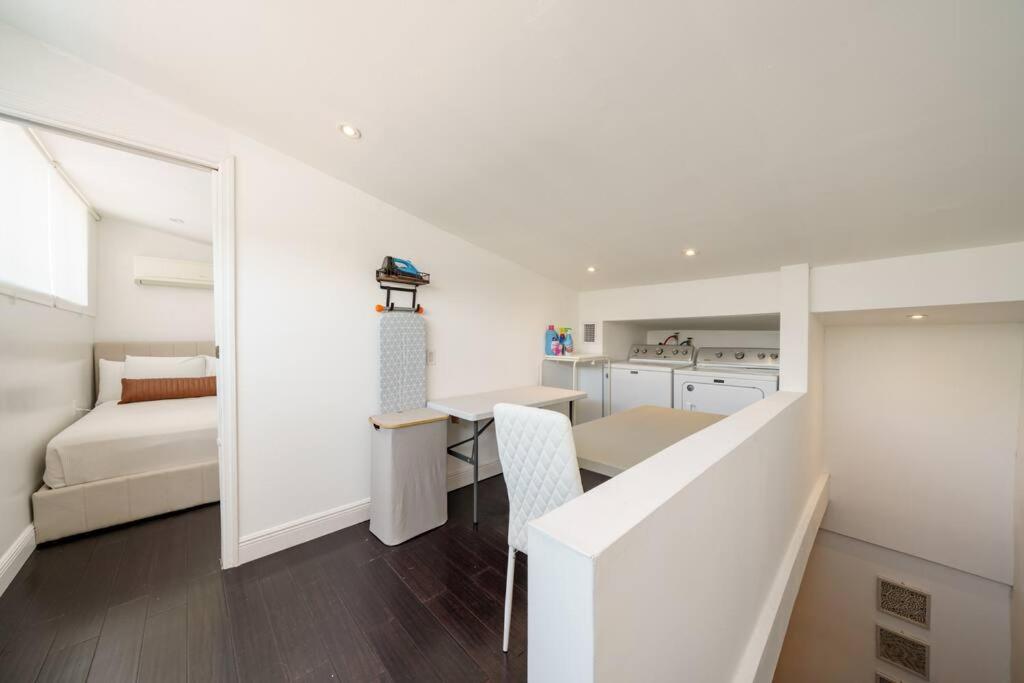 | Villa Riviera