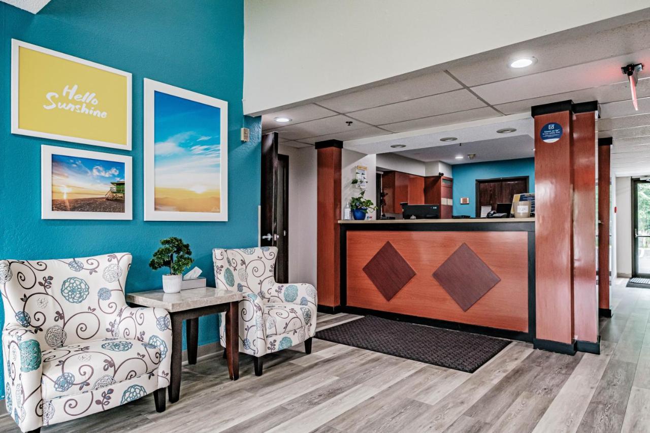 | Days Inn by Wyndham Brunswick Bath Area