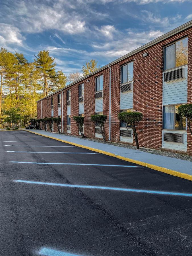 | Days Inn by Wyndham Brunswick Bath Area