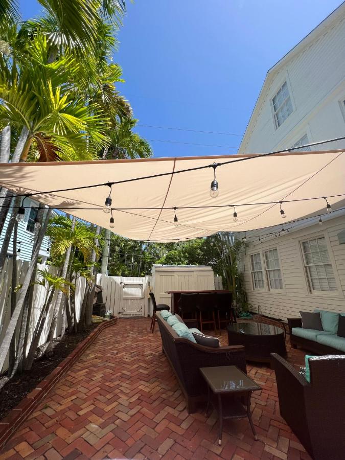  | The Porch on Frances Inn - Adults Exclusive