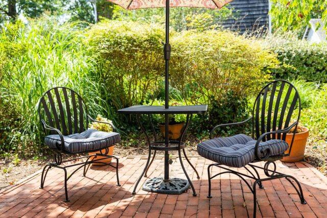  | Old Brick Inn