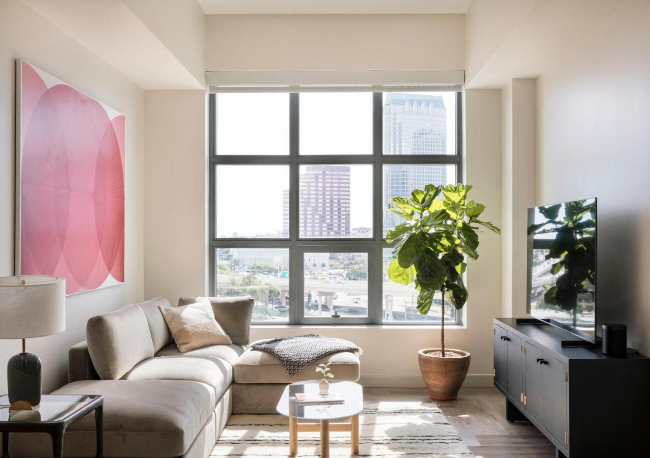 Junior One Bedroom Apartment at ROOST Tampa