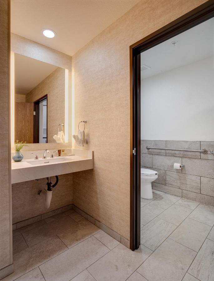 Queen Room with Two Queen Beds - Disability Access at Ayres Suites Diamond Bar