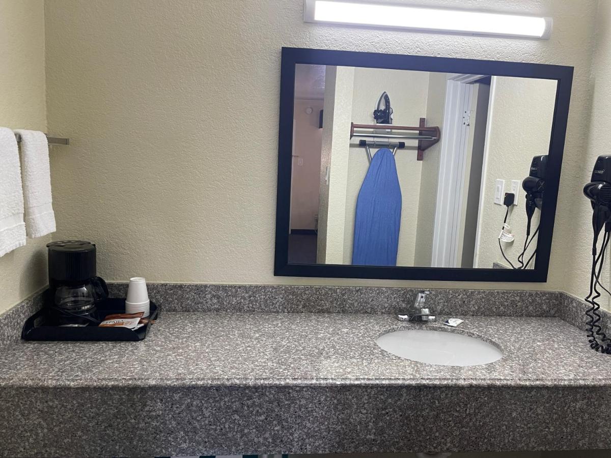 | Lufkin Inn