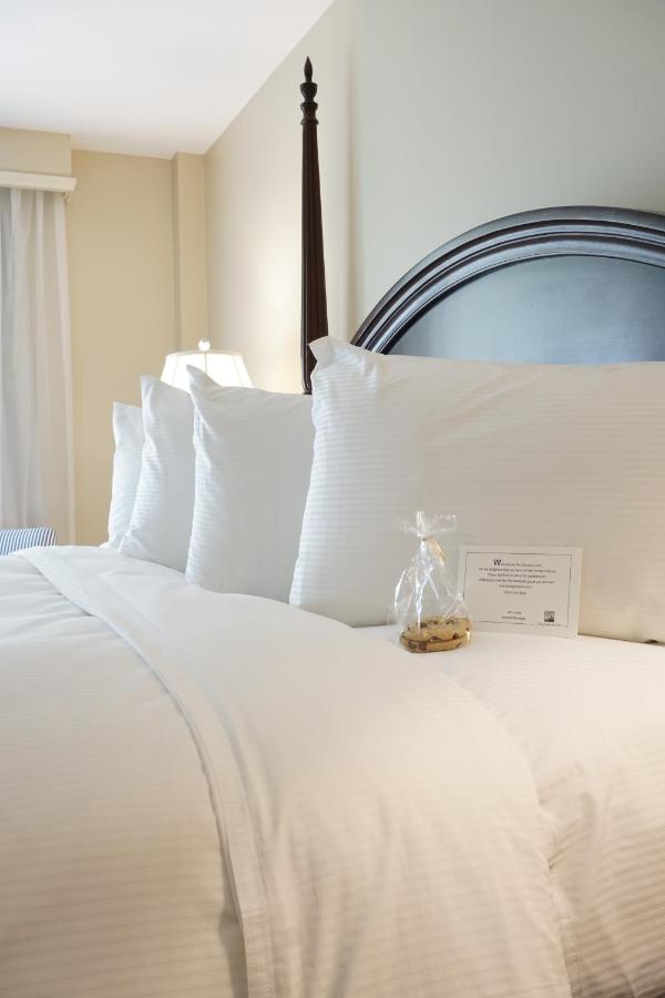 | Simsbury Inn
