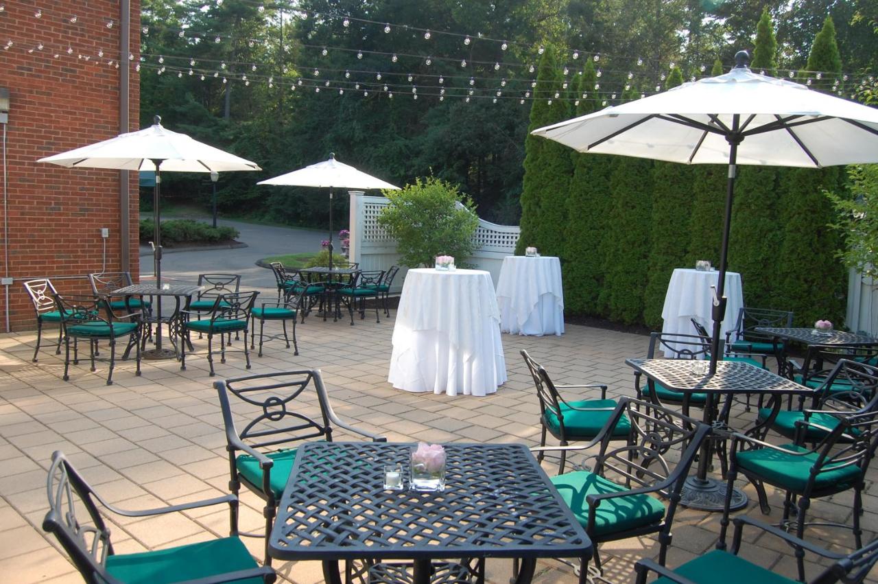 | Simsbury Inn