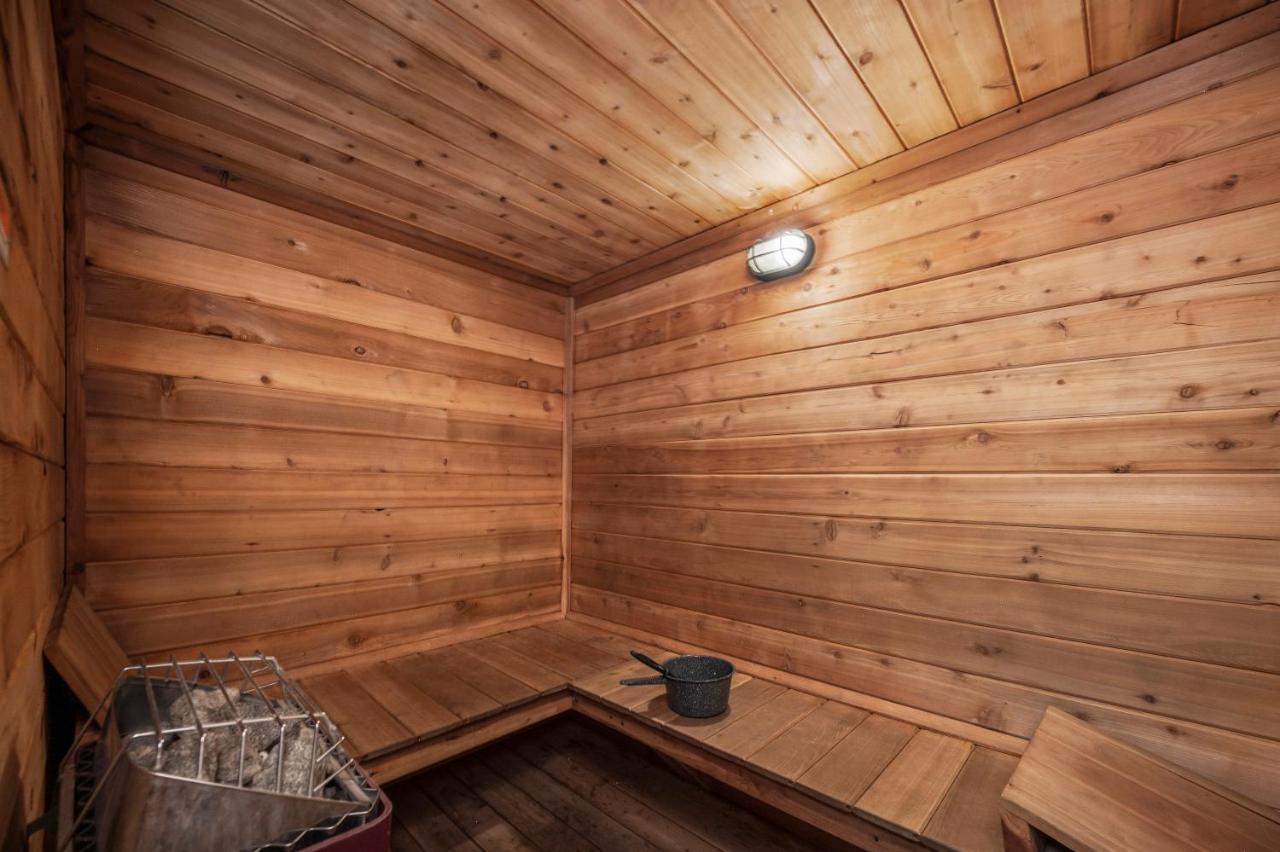 | Birch Glen Lodge