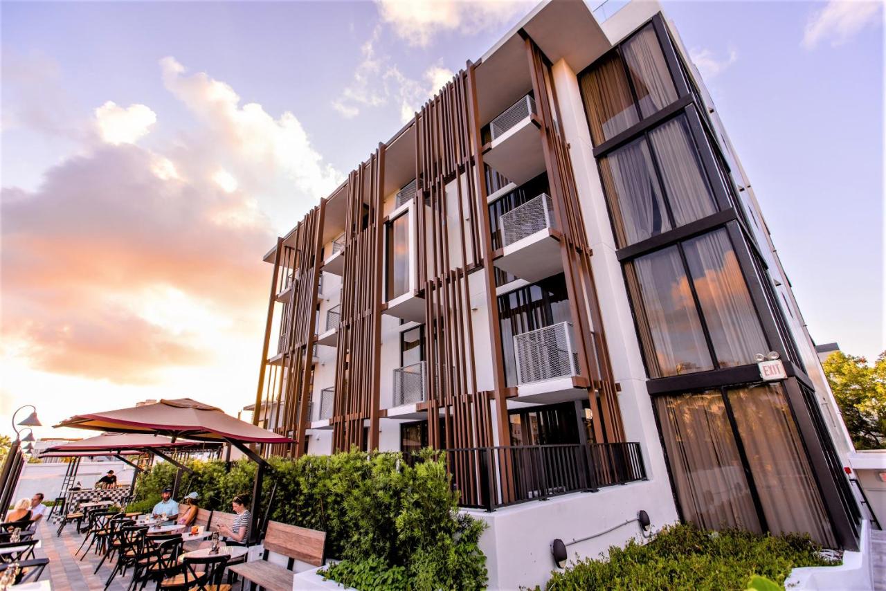 | Urbanica Fifth