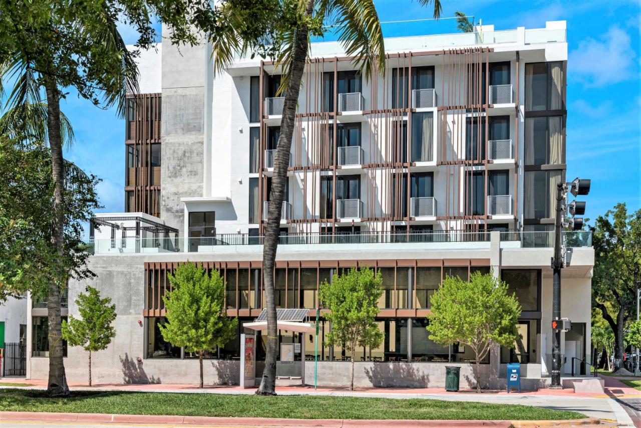 | Urbanica Fifth
