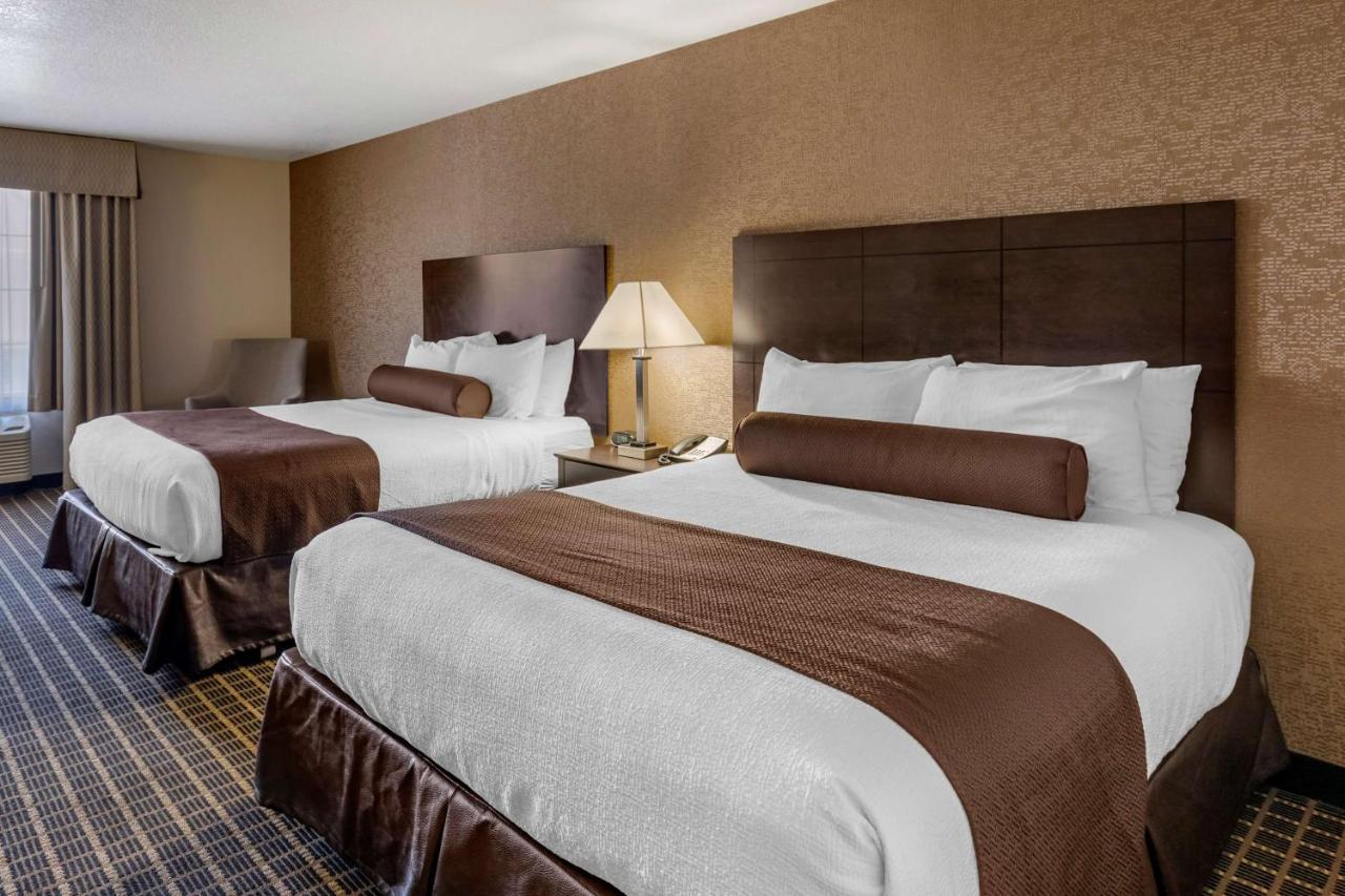 Queen Room with Two Queen Beds - Non-Smoking at Best Western Plus Las Vegas West