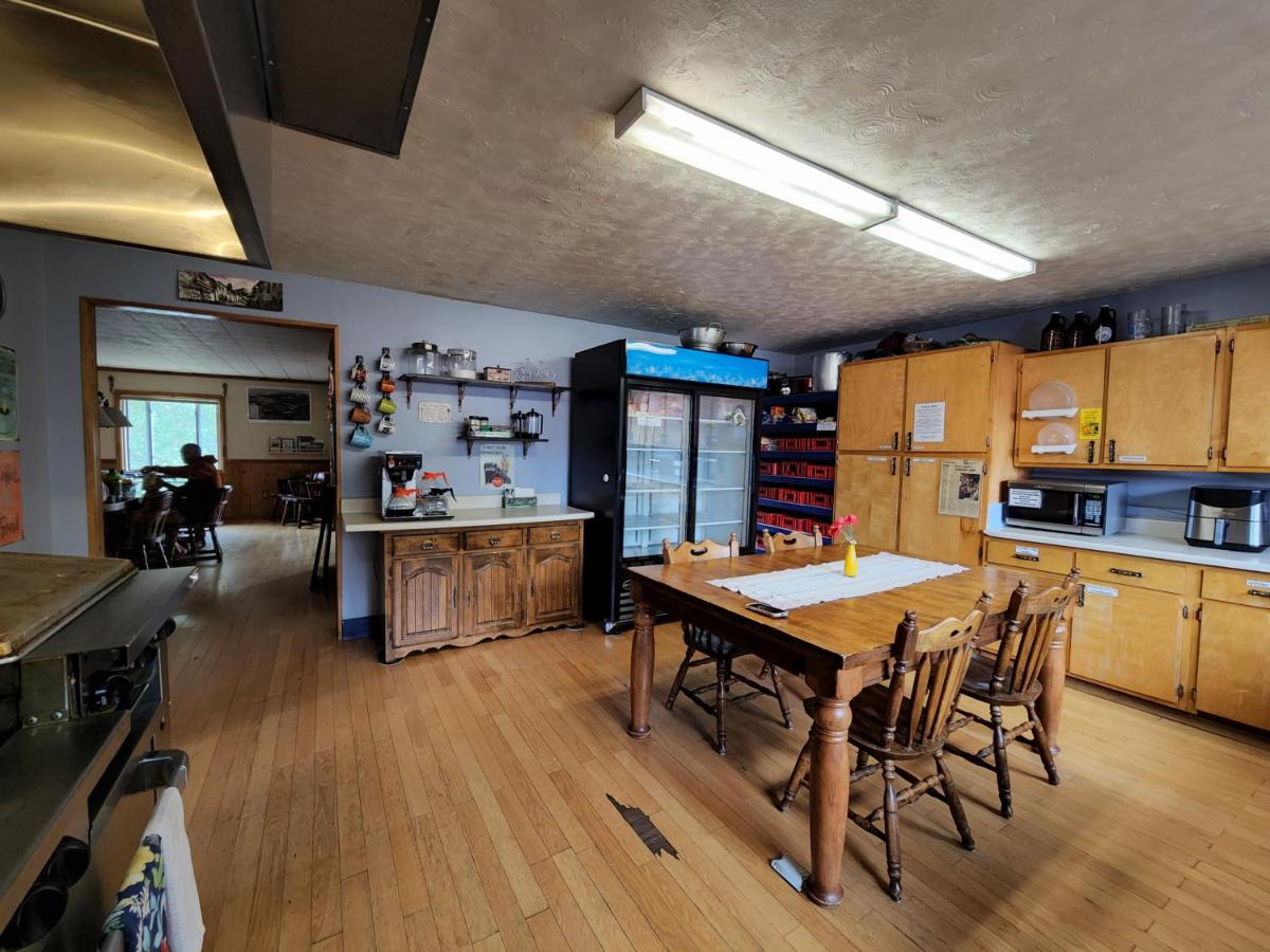 | Inn the Clouds Hostel & Inn