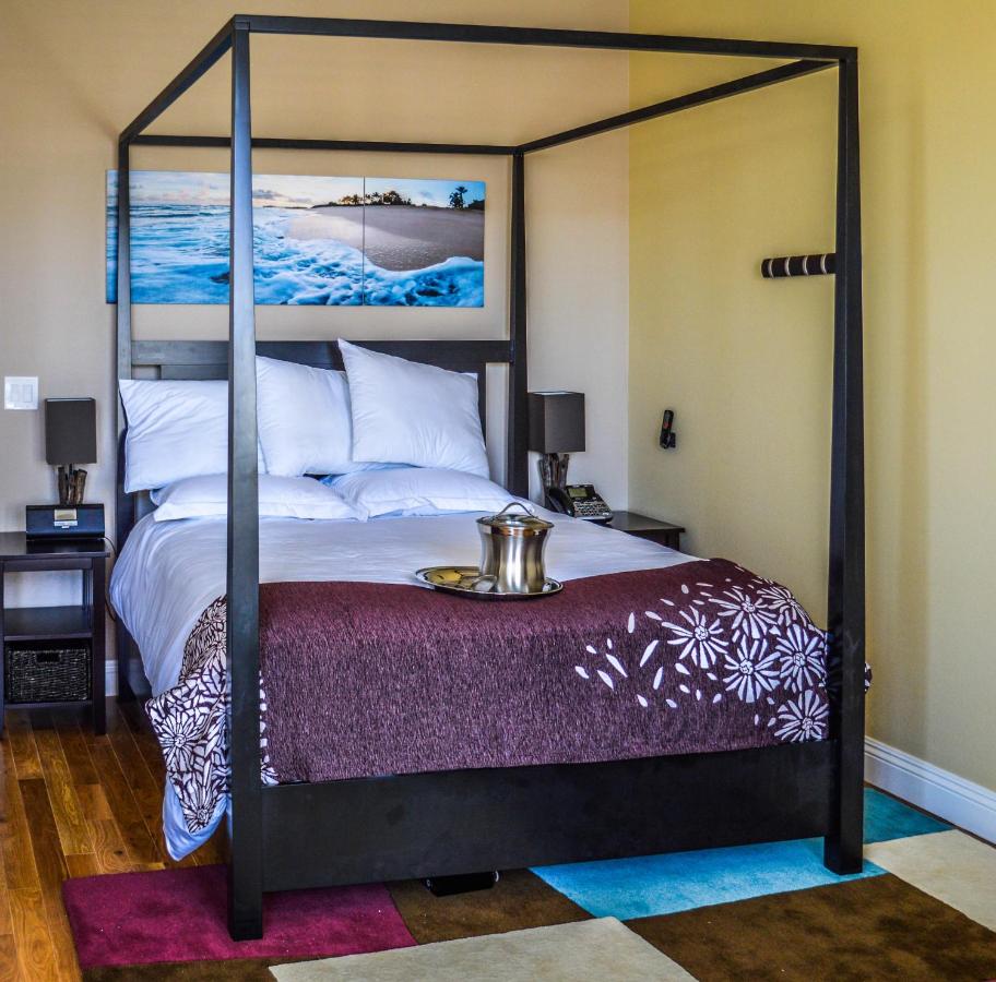 | Rio Vista Inn & Suites Santa Cruz