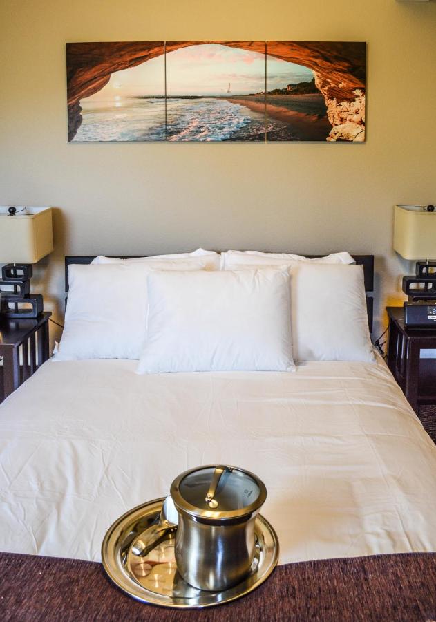 | Rio Vista Inn & Suites Santa Cruz