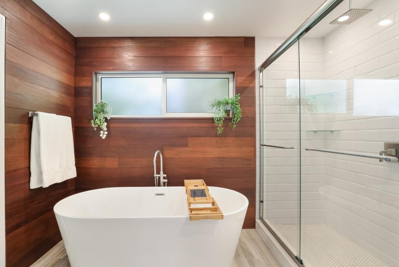  | Updated Sarasota pool home 8 mins drive to siesta key
