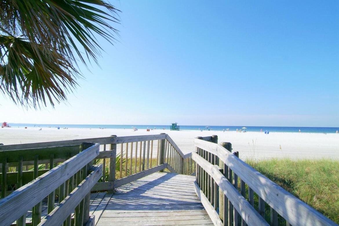 | Updated Sarasota pool home 8 mins drive to siesta key