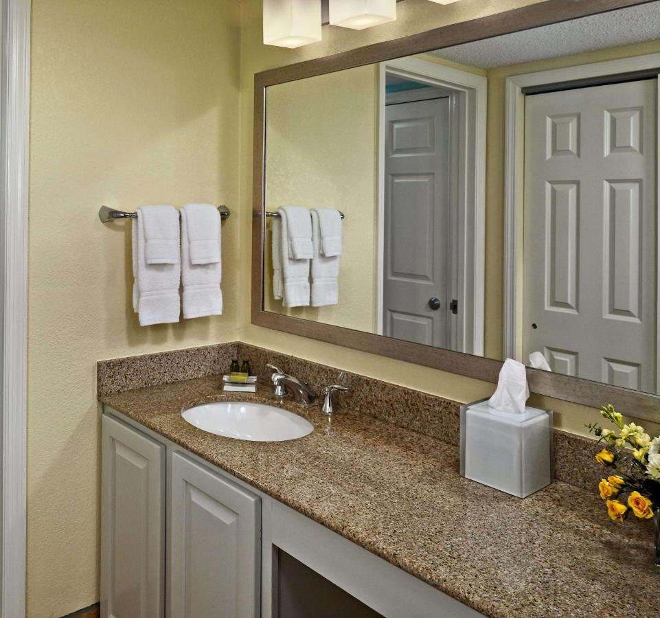 | Sonesta ES Suites Cincinnati - Sharonville East