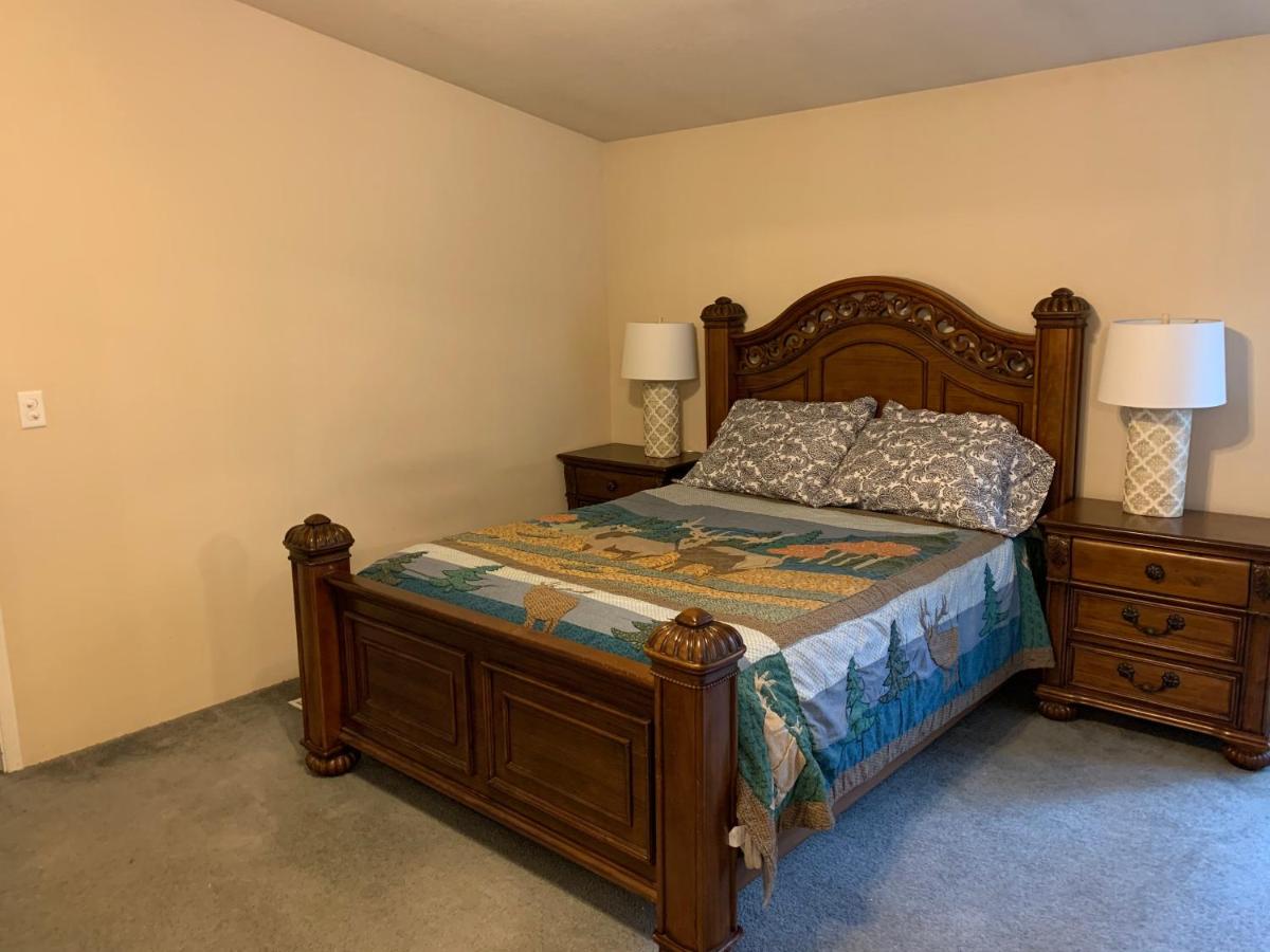 | Glacier Haven Inn