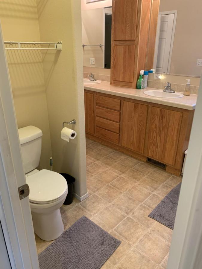 | Glacier Haven Inn