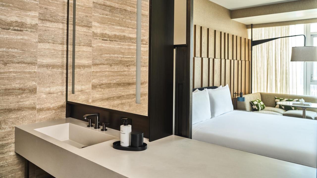 Premium King Room with View and Tub - Mobility Access at Conrad Los Angeles