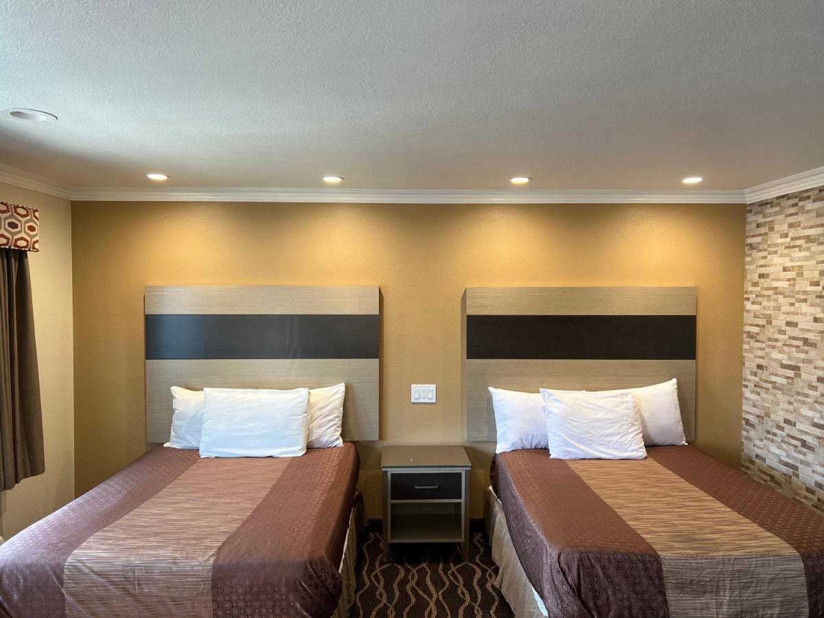 | Walnut Inn & Suites West Covina